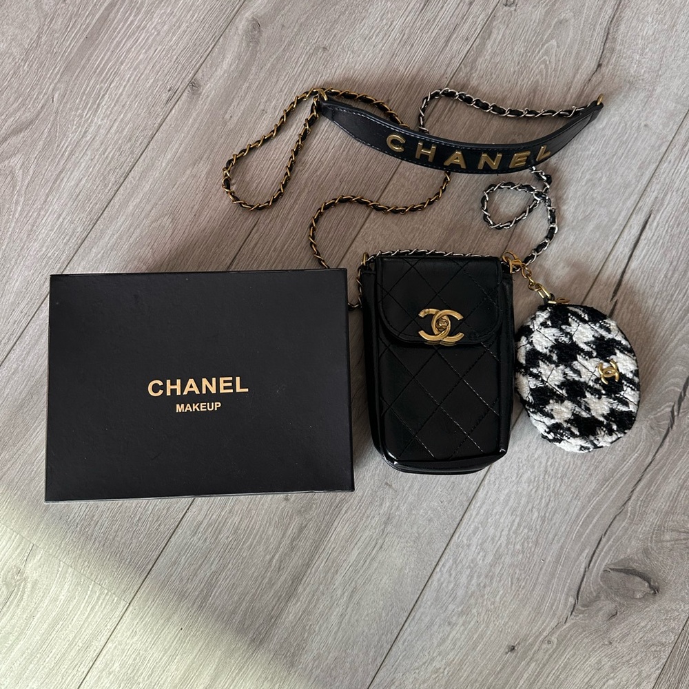 Chanel Black Quilted Crossbody phone Bag with Houndstooth Pouch. NWT